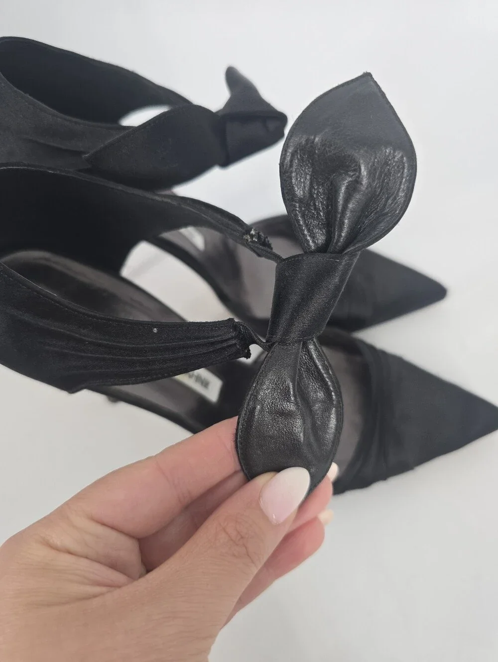 Manolo Blahnik Black Satin Bow Front Point Toe Pumps Size 37